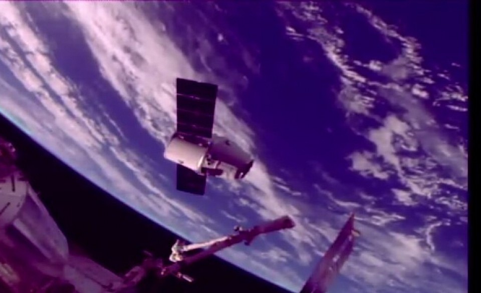 Space X Dragon Space Launcher Carrier  Compilation